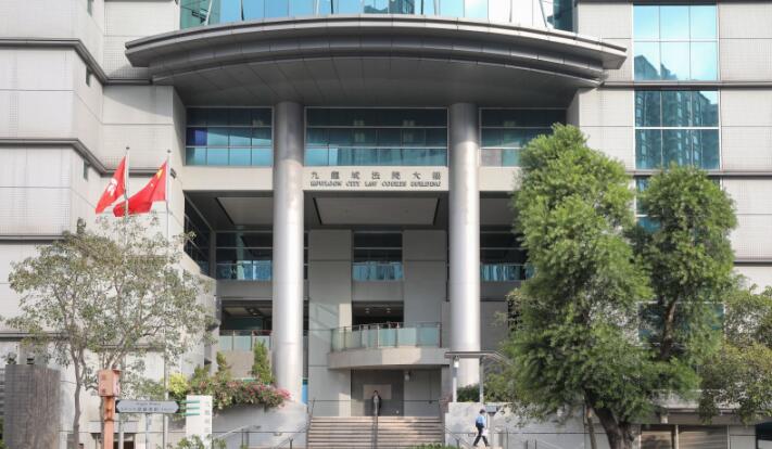 男技術員承認推跌女警 還柙至12月21日判刑