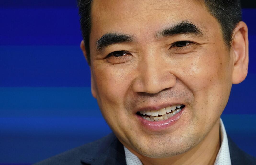 Zoom 創始人袁征獲選《時代》「年度商業風雲人物」