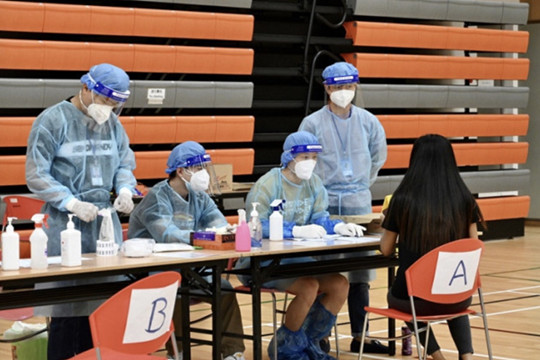 政府產業署：4名分判商清潔員工確診新冠肺炎