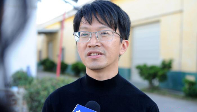 「台二代」接棒拼實業：小小抹泥刀「刮」出大事業