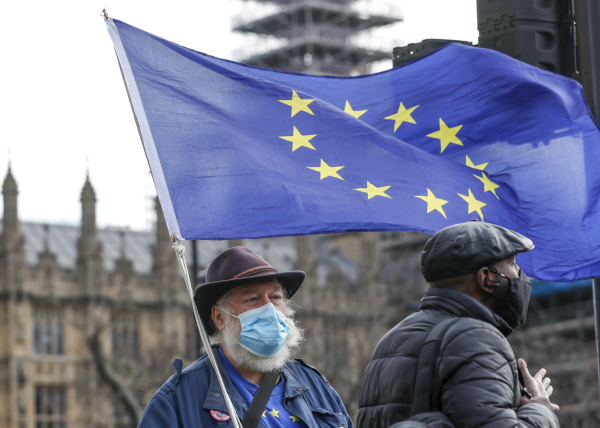 英國脫歐首席談判代表稱分歧減至2項