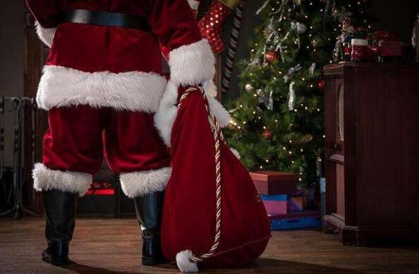 比利時男子扮聖誕老人探訪 養老院75人感染新冠