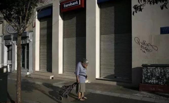 經濟或暴跌10% 希臘政府批准2021年財政預算