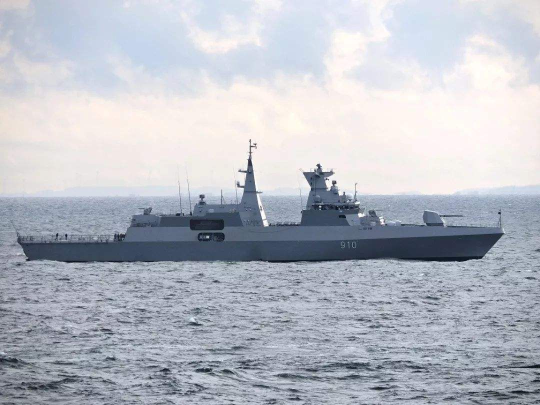 阿爾及利亞海軍一直升機墜毀3人遇難