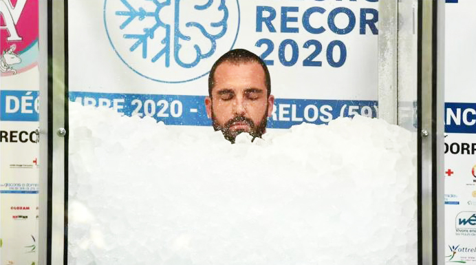 為患癌兒童籌款 法國一男子浸在冰塊內超2小時破紀錄