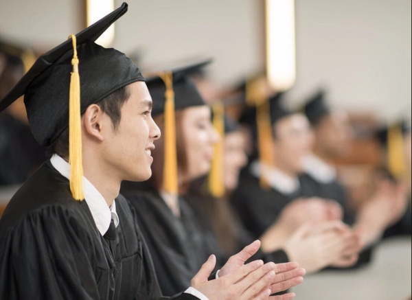 日擬補助7千名博士生 每人每年最多21萬