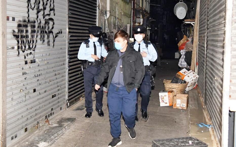 九龍城遇截查反抗企圖搶槍 警方捕拘3少年