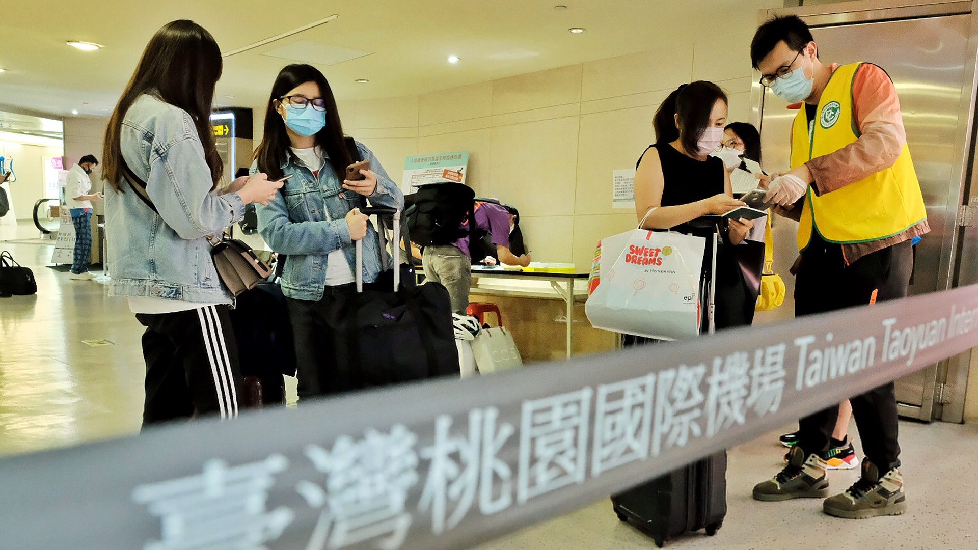 今年赴台旅客恐較去年減少千萬人次 觀光產值蒸發3700億