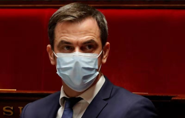 法衛生部長宣布將啟動新冠疫苗接種計劃