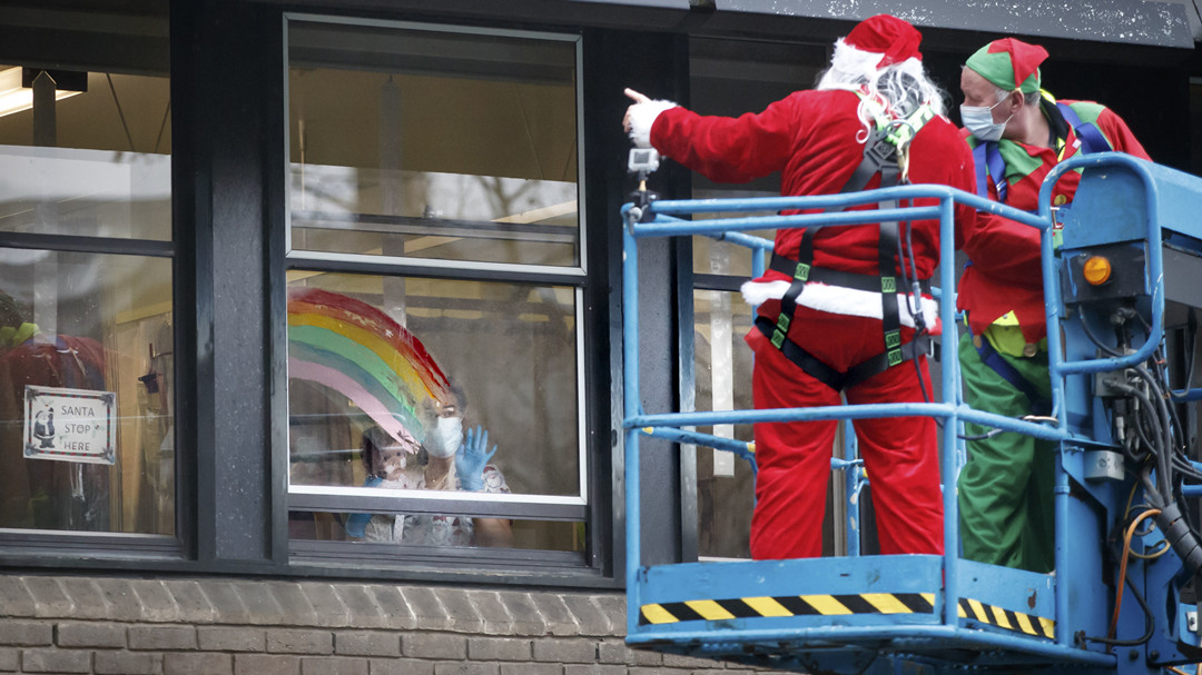 圖集 | 英國：聖誕節臨近 疫情令人憂