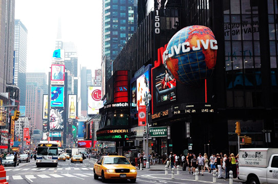 2020年美國死亡人數將創紀錄超過300萬