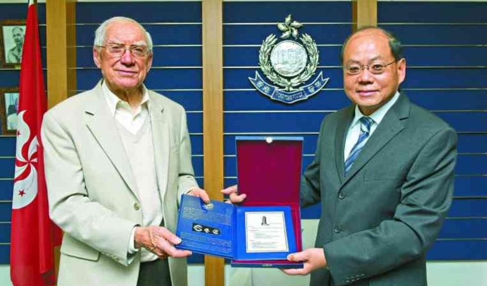 前警務處處長顔理國離世 終年90歲