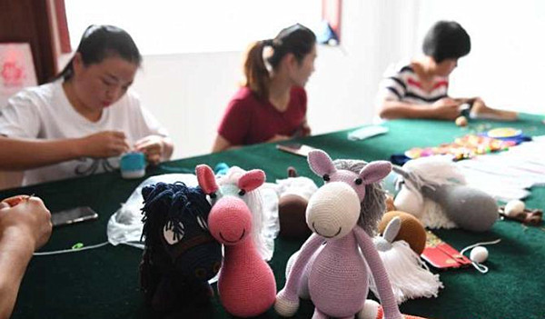 文旅部：已在國家級貧困縣設立非遺扶貧就業工坊近1000家