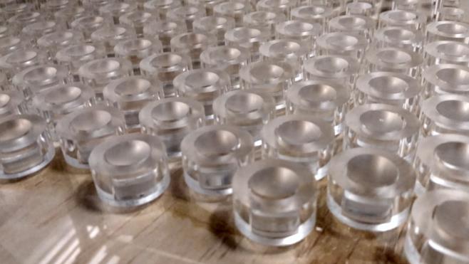 港大校長科研團隊成功觀察到聲音粒子全透射現象