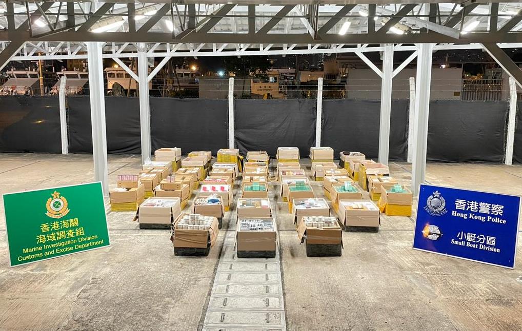 警方及海關聯合反走私行動 檢獲市值約450萬元走私化妝品