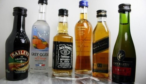 巴拿馬15歲以上民眾近半飲酒 疫情期間禁酒令難推行