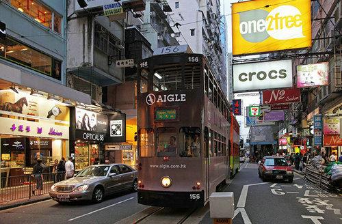 【港事講場】拓展青年表達渠道是溝通關鍵
