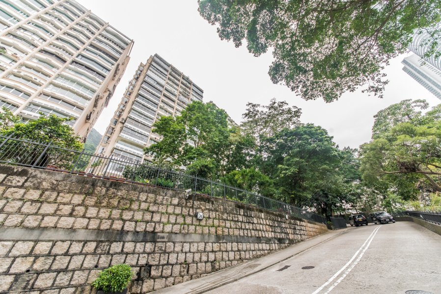 嘉里郭氏家族8500萬沽東半山怡園 37年賺31倍