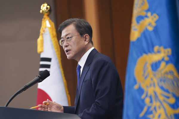 韓國檢察總長停職又復職 文在寅：為造成國民不安致歉