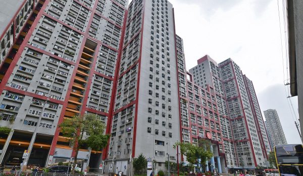 港府要求曾身處玉蓮臺2座人士強制檢測