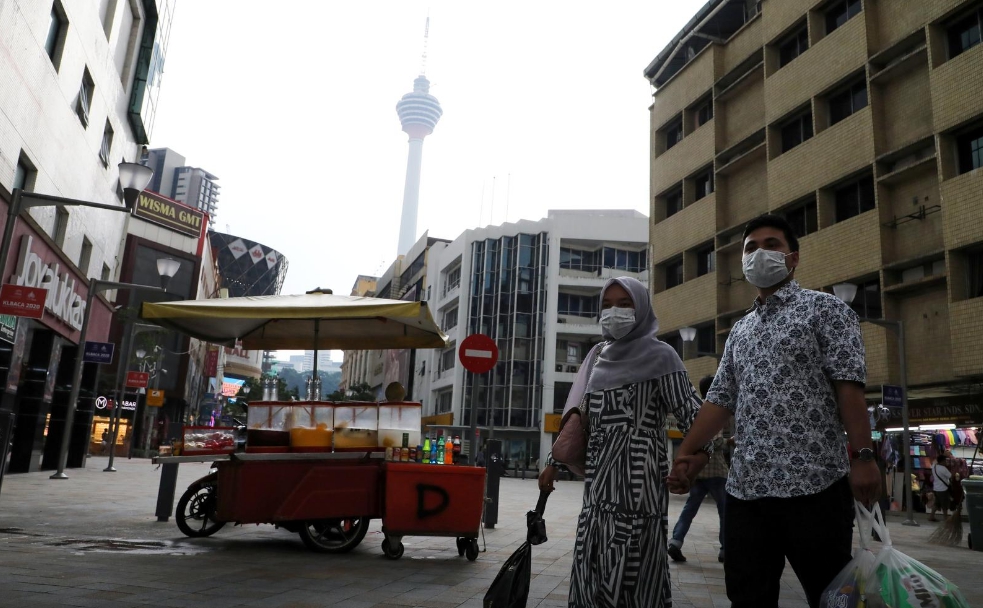 馬來西亞單日新增確診病例創新高 吉隆坡一天新增逾700例