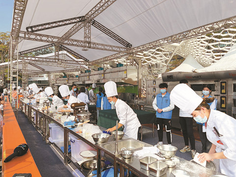 150位粵菜師傅在佛山上演廚神爭霸 第三屆粵港澳大灣區「粵菜師傅」技能大賽落幕