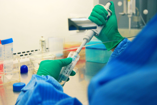 平定亂象 深圳親子鑒定機構簽署《守法合規執業承諾書》