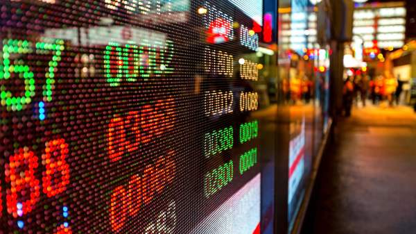 恒指全年跌逾3% 藥明生物全年累升212.6%藍籌最強