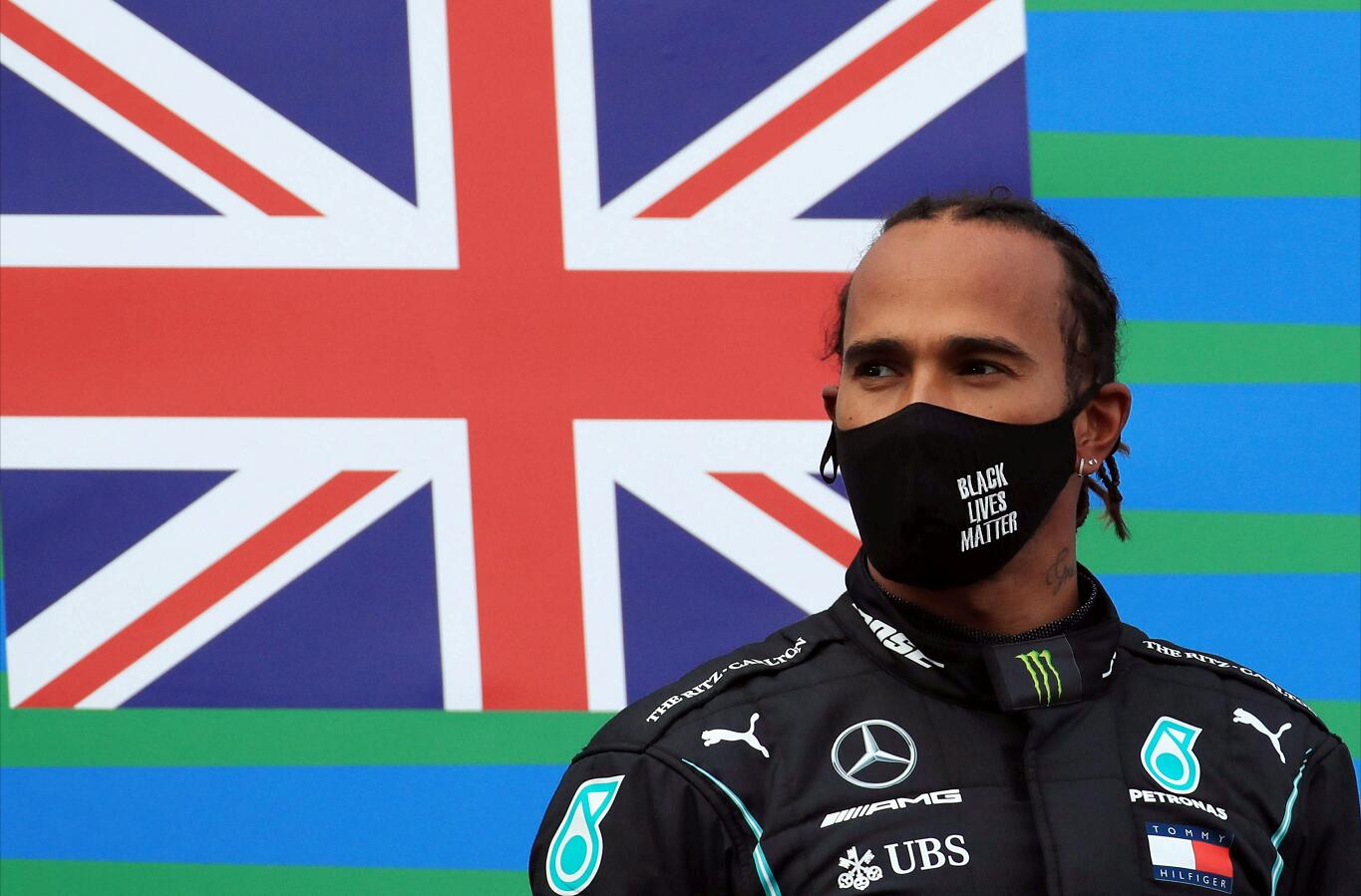 英女皇元旦授勳 七屆F1冠軍咸美頓封爵