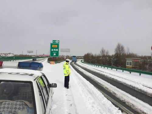 交通運輸部：受天氣影響 貴州、新疆、西藏多個高速路段封閉