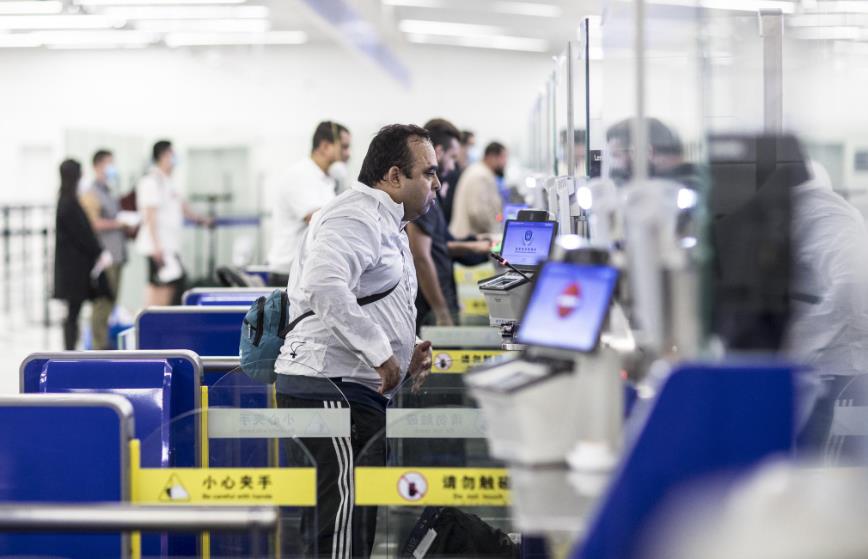 廣東從1例英國輸入的確診病例中發現B.1.1.7突變株