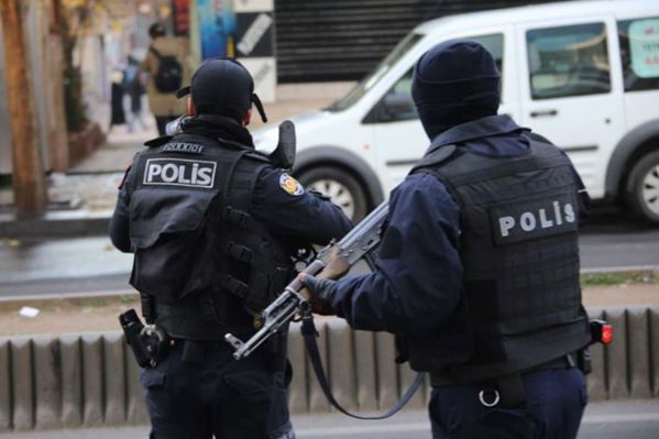 外媒：土耳其逮捕近300名嫌疑人 疑與恐怖組織有關