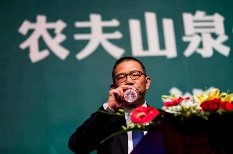 農夫山泉創辦人鍾睒睒躋身全球富豪榜第八