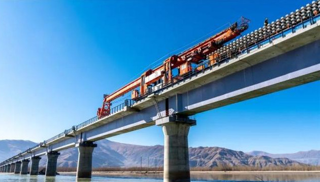 預計投產新線3700公里 復興號動車組擬開進西藏