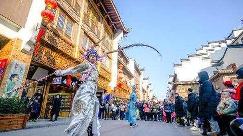 商務部等12部門發文：穩定和擴大汽車消費 深挖農村消費潛力