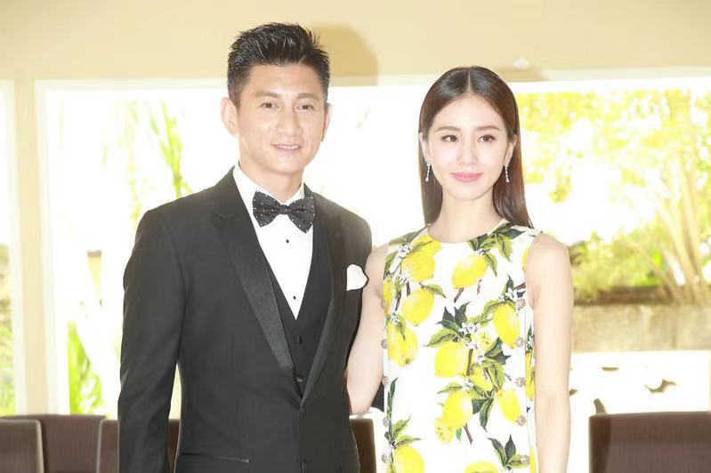 吳奇隆稻草熊孖展237億