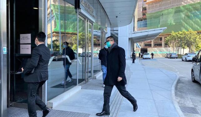 鄧炳強今日視察啟德個案追蹤中心