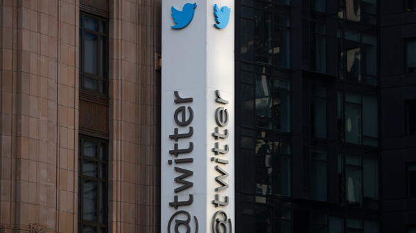 推特封停7萬「匿名者Q」帳戶