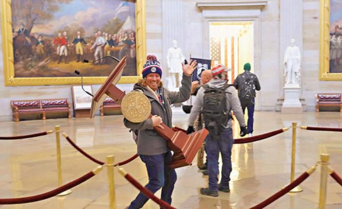 國會領導人籲將暴亂參與者禁飛