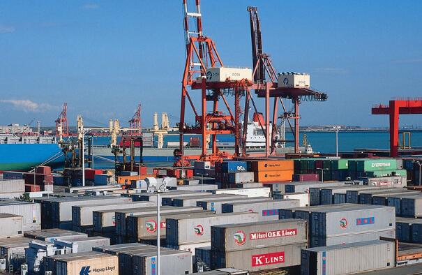 史上最勁貨運加價潮 航運股全線漲