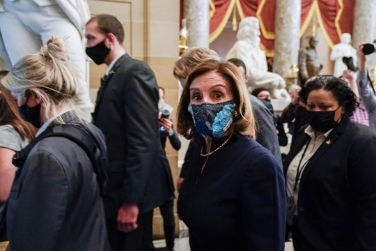 佩洛西擬對未遵安全規章議員罰款