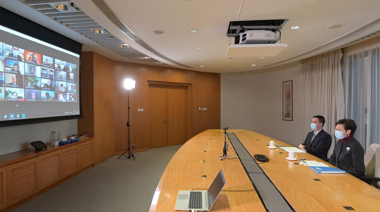 林鄭楊潤雄晤教資會成員 商高等教育界發展規劃