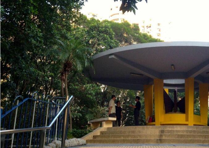 黃大仙摩士公園青年遇襲受傷