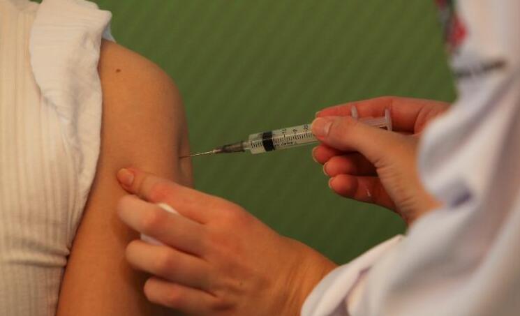 俄羅斯周一開始大規模接種新冠疫苗