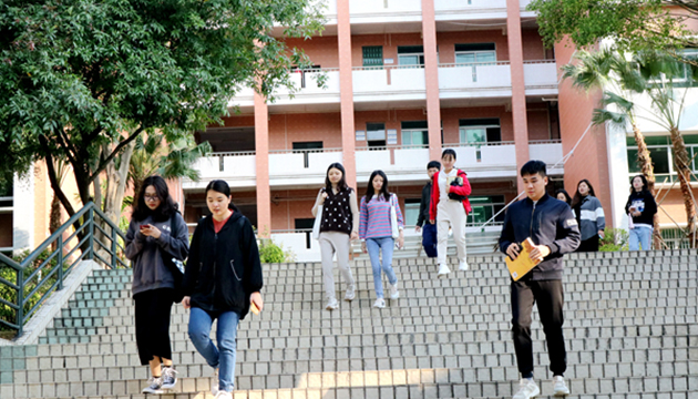 廣州號召家鄉在中高風險地區師生留校 預計逾24萬人