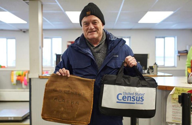 美國人口普查局局長提前辭職