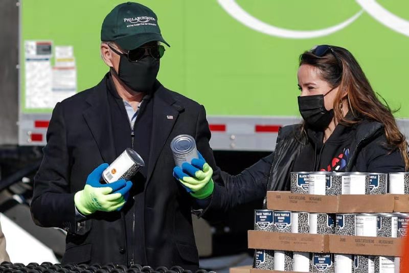 拜登缺席就職典禮綵排 赴費城參加義工活動