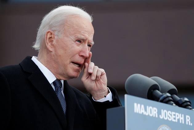 拜登告別家鄉往華府激動落淚 遺憾兒子未能在場