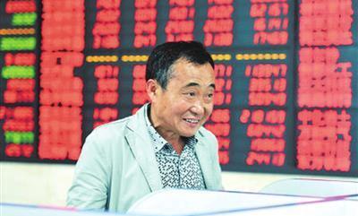 【A股午評】三大指數衝高回落創指一度漲逾3%