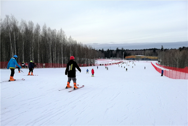 吉林冰雪裝備為中國冰雪經濟「強筋壯骨」